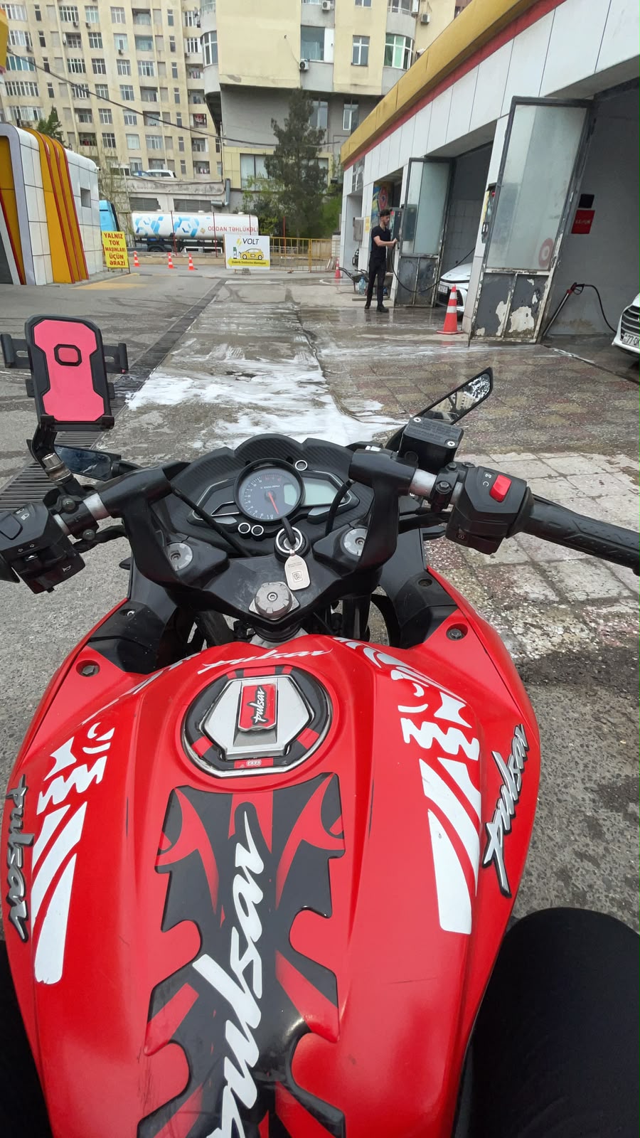 Bajaj Pulsar RS 200 — Sumqayıt (4)