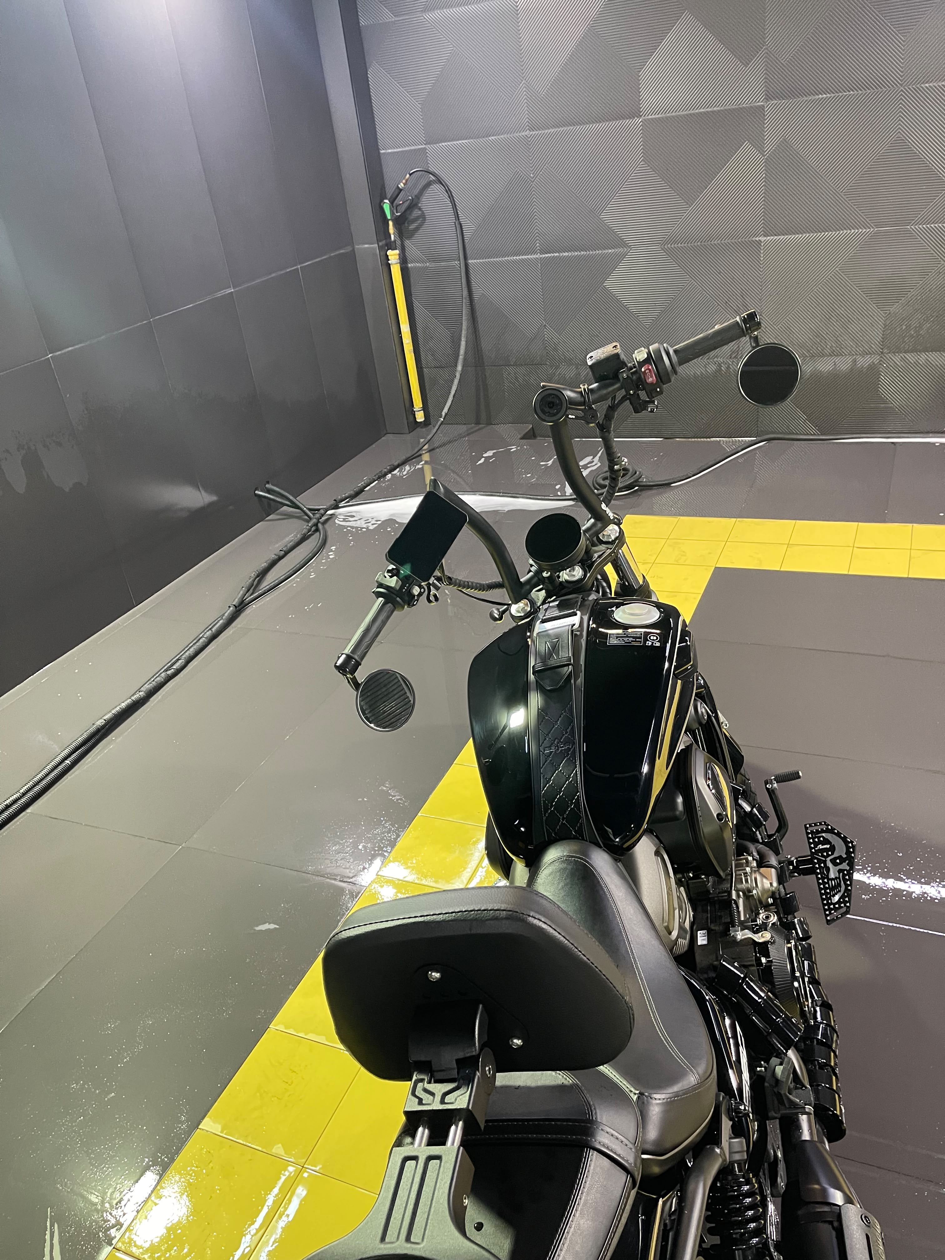 Benda Dark Flag 950 — Bakı (7)