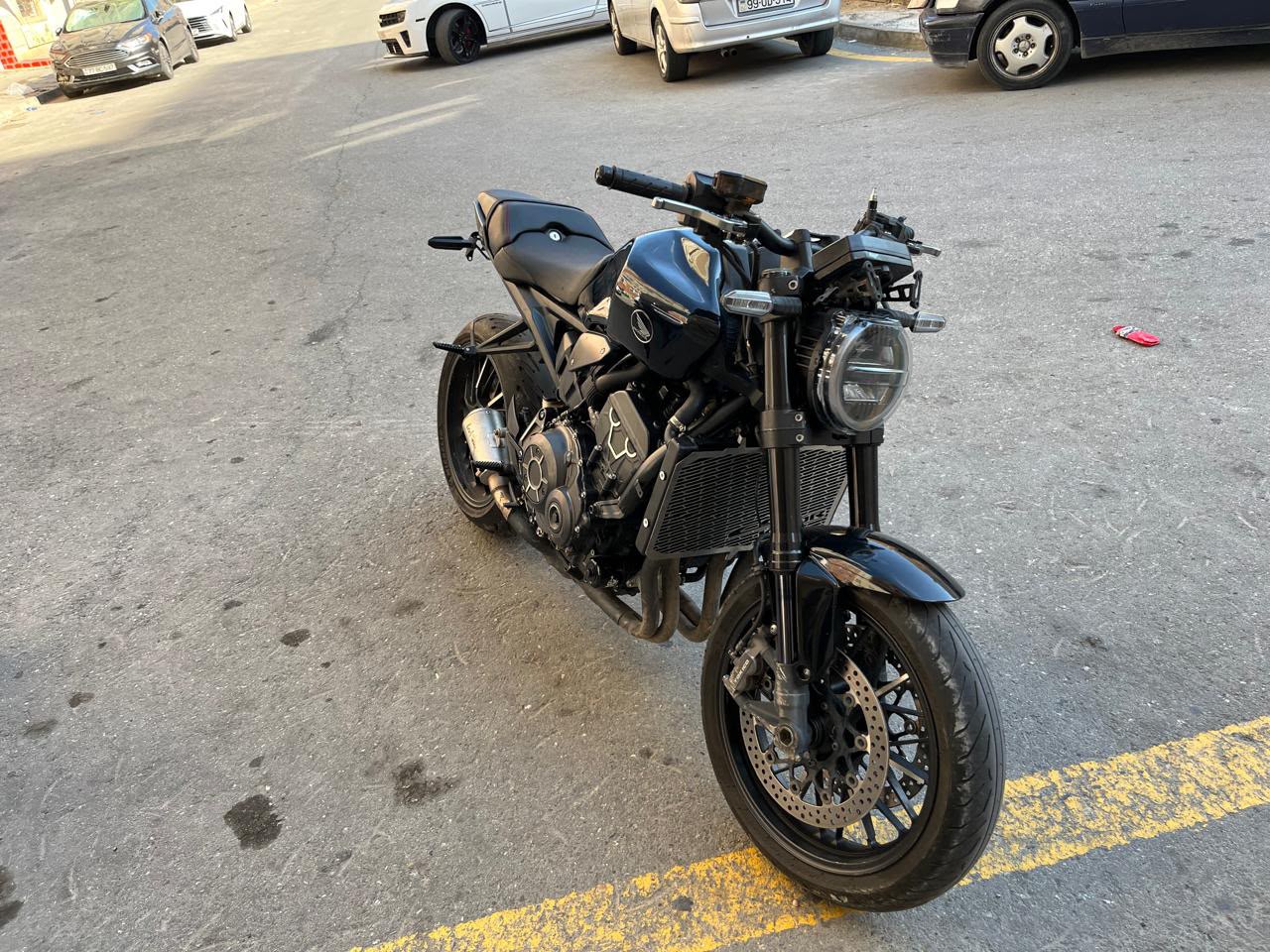 Honda CB 1000R satılır Bakı