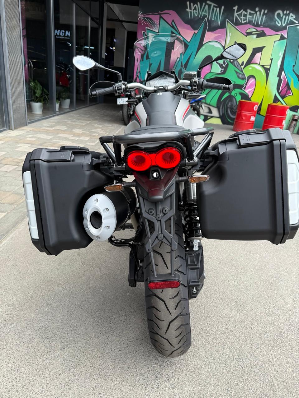 Moto Guzzi V85 TT Travel — Bakı (6)