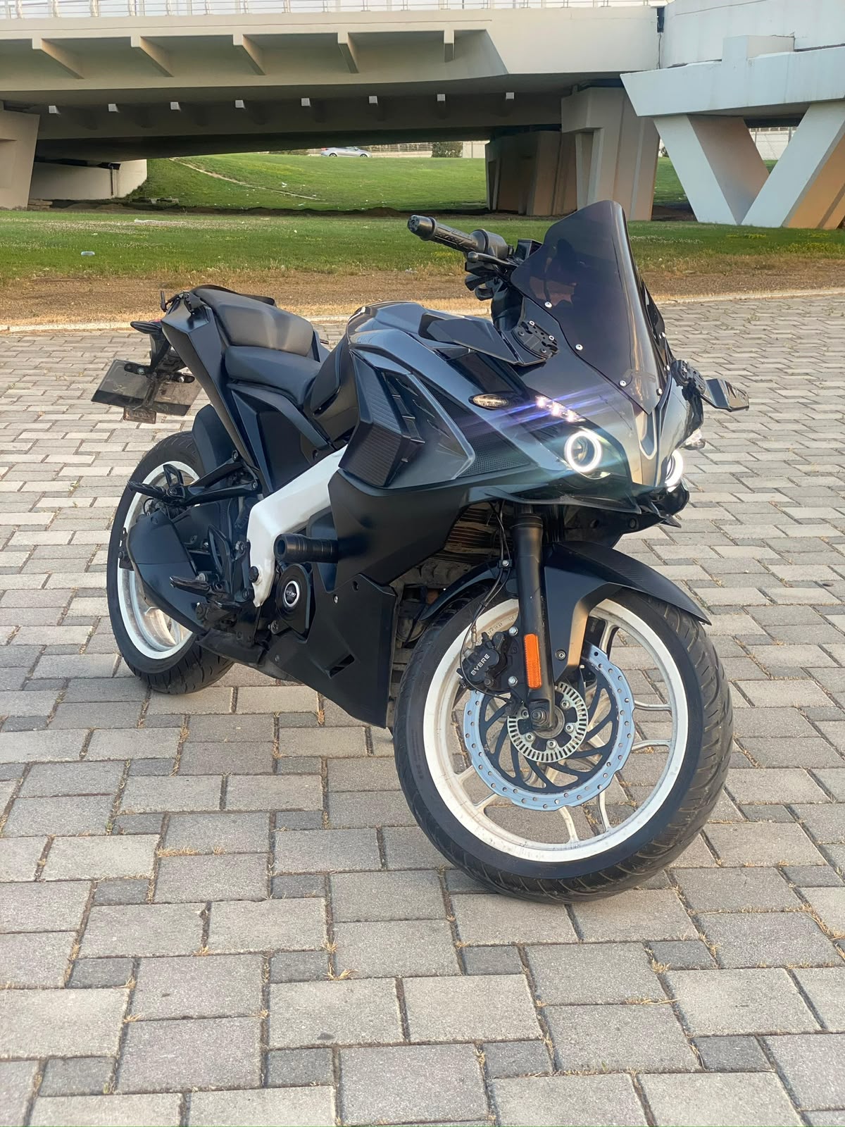 Bajaj Pulsar RS  200 satılır Bakı