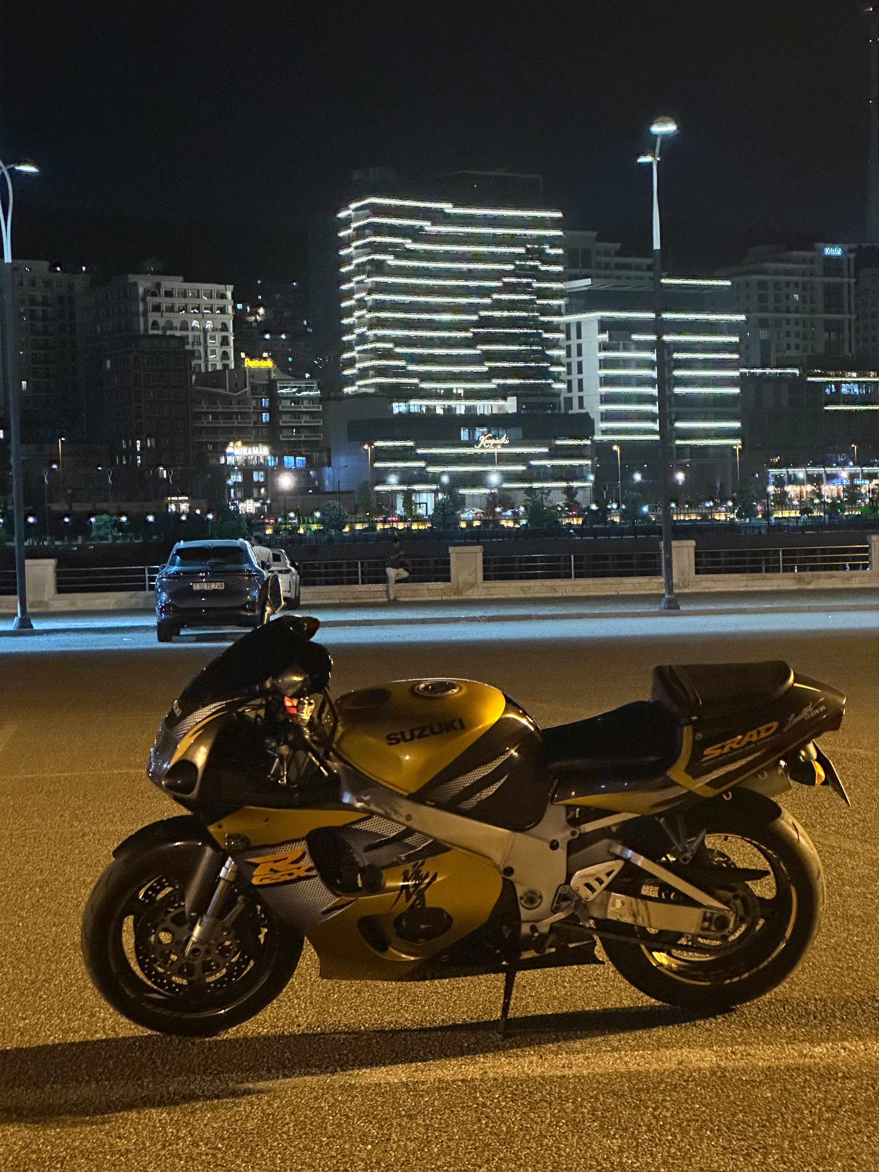 Suzuki GSX-R750 — Bakı (3)