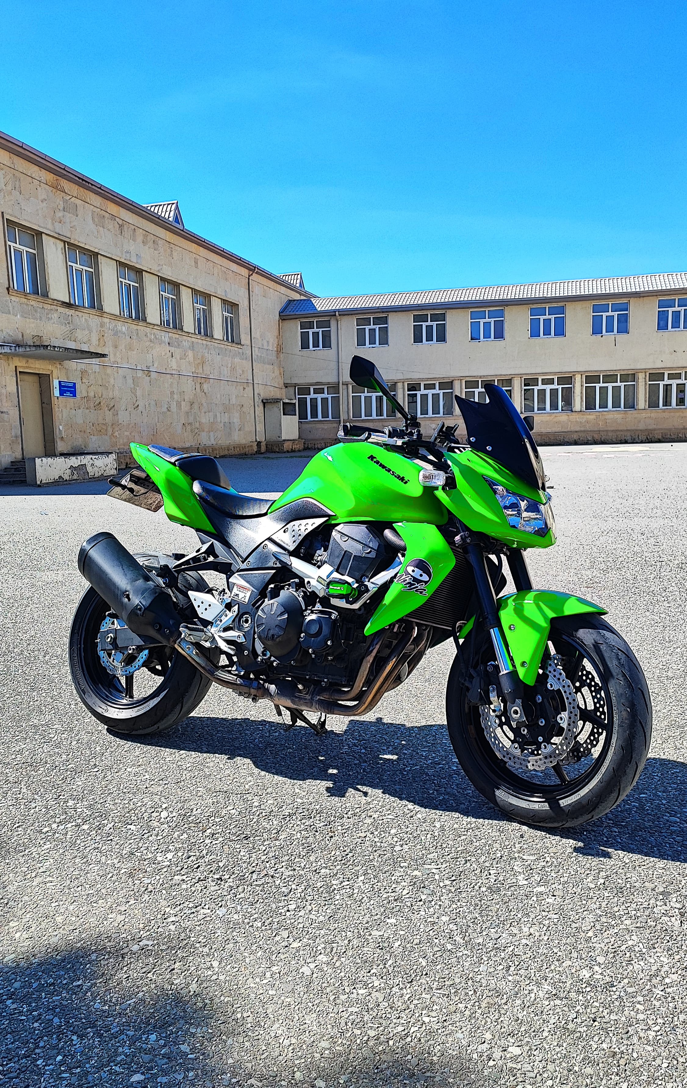 Kawasaki Z 750 satılır Bakı
