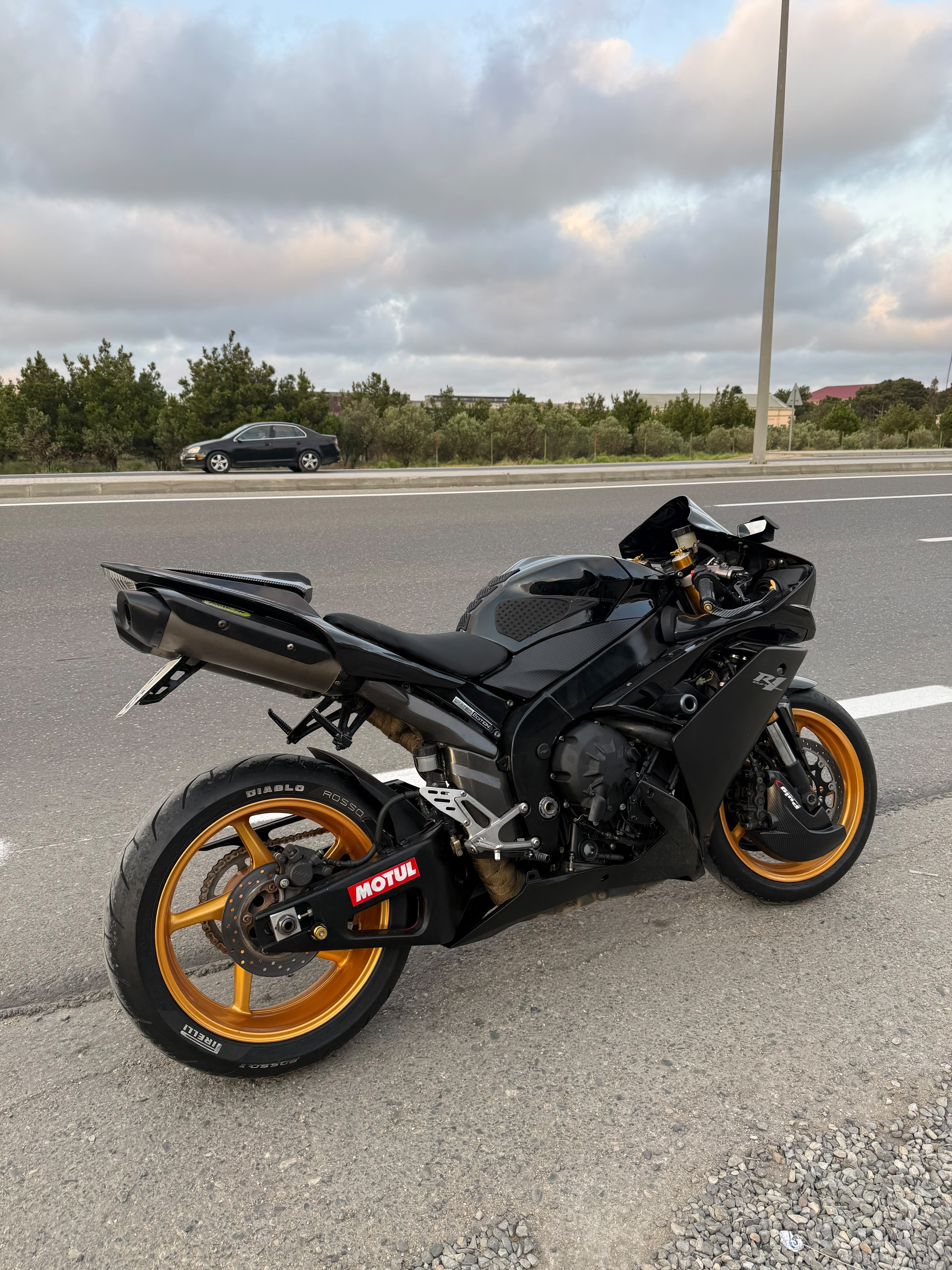 Yamaha YZF-R1 — Bakı (2)