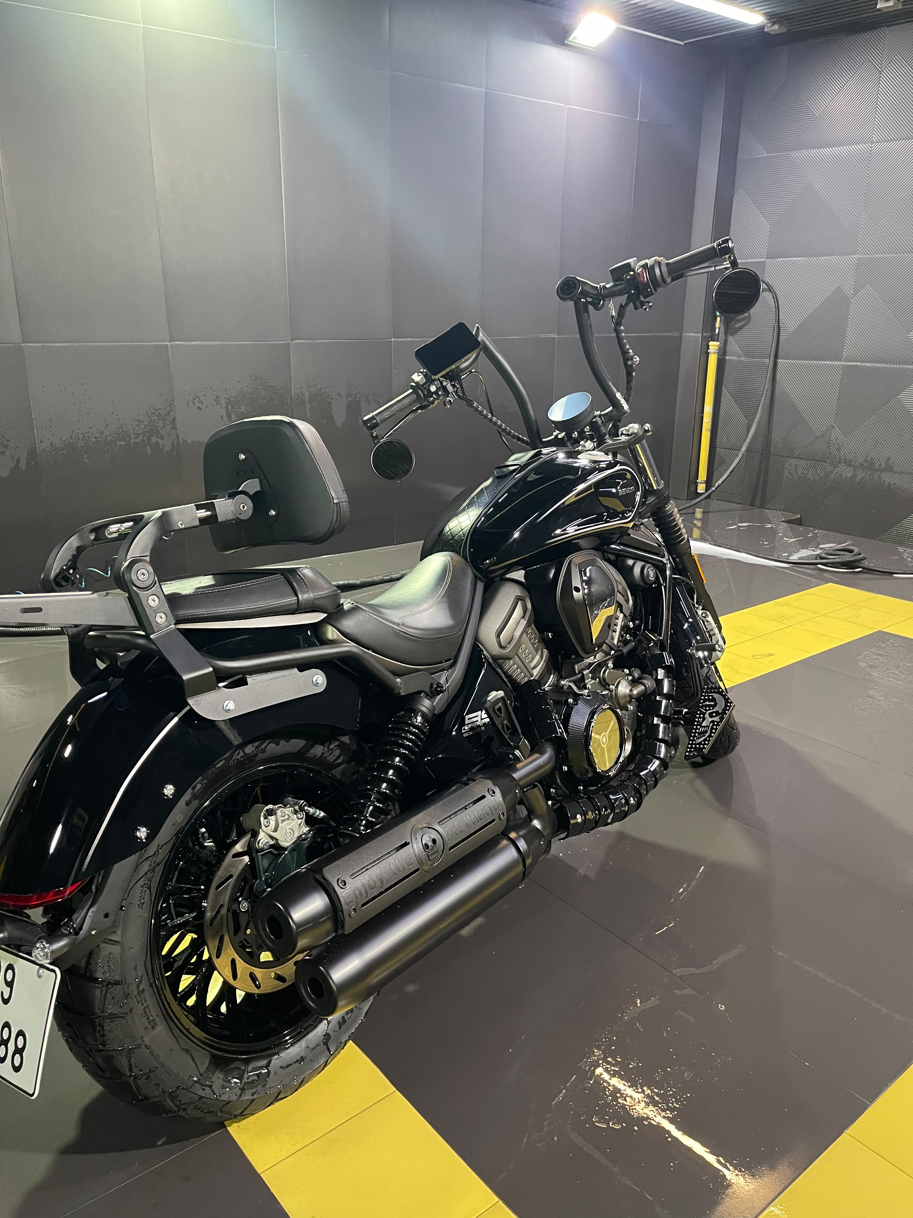 Benda Dark Flag 950 — Bakı (3)
