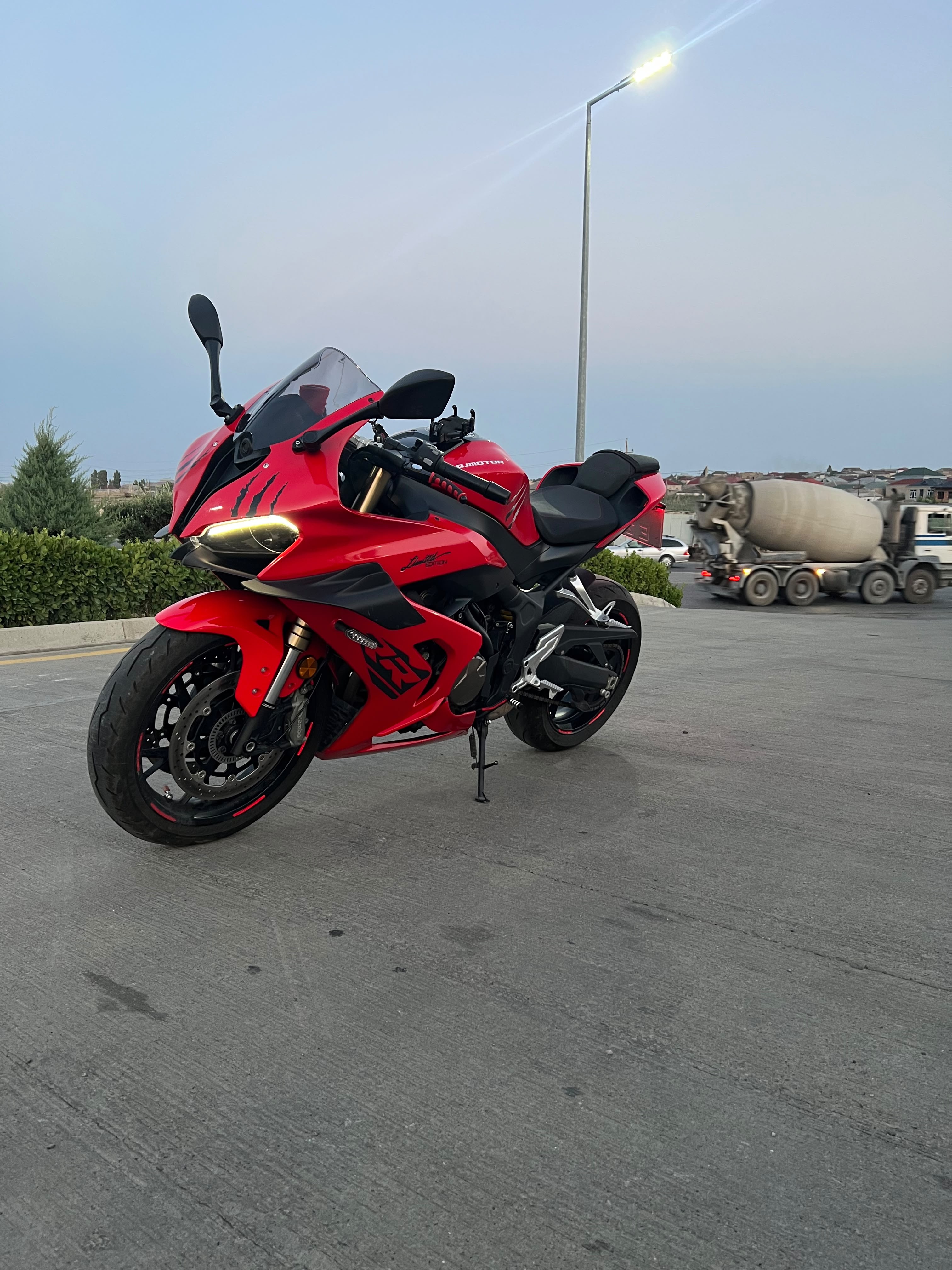QJMotor SRK 800 RR — Bakı (4)