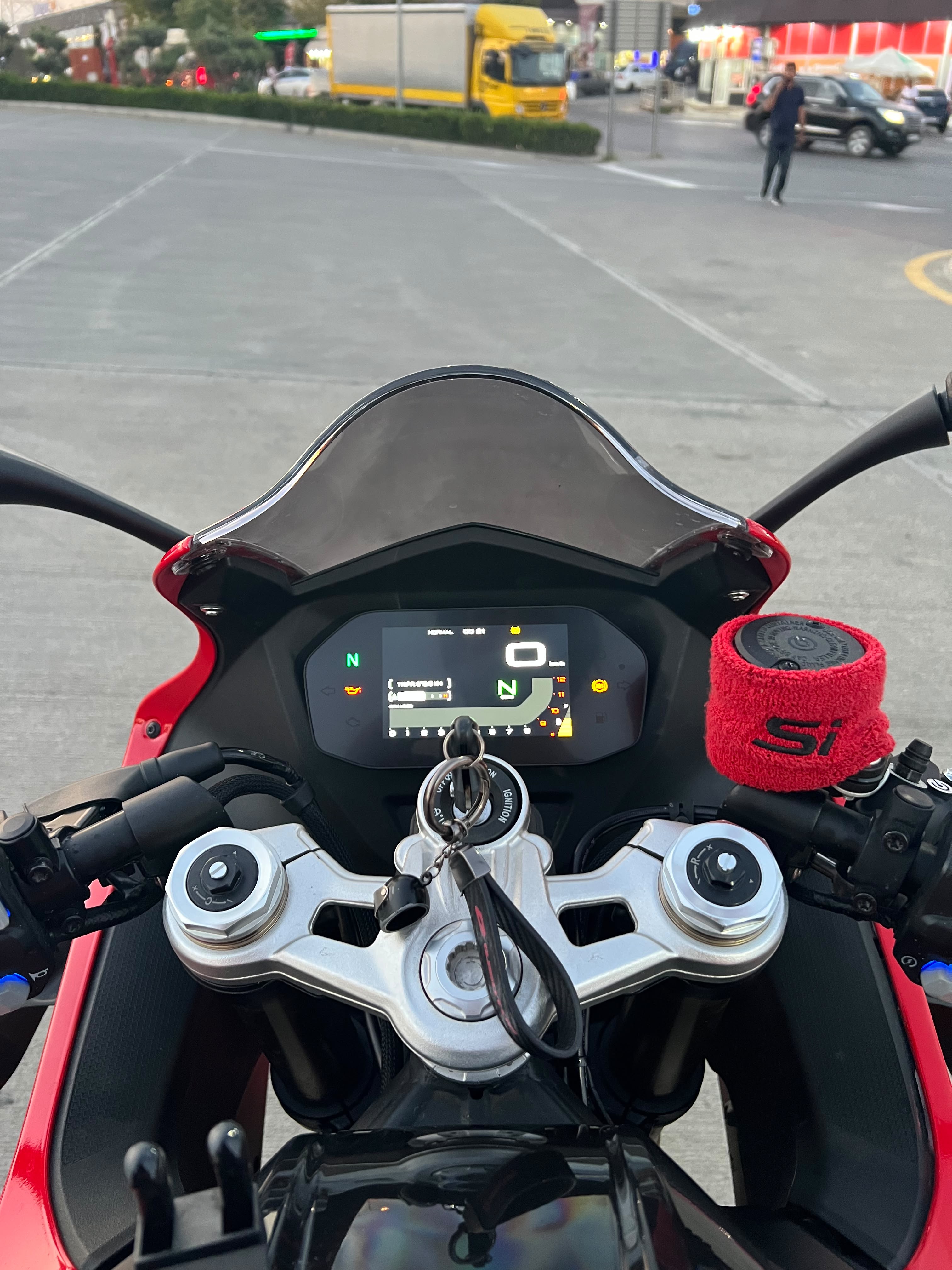 QJMotor SRK 800 RR — Bakı (8)