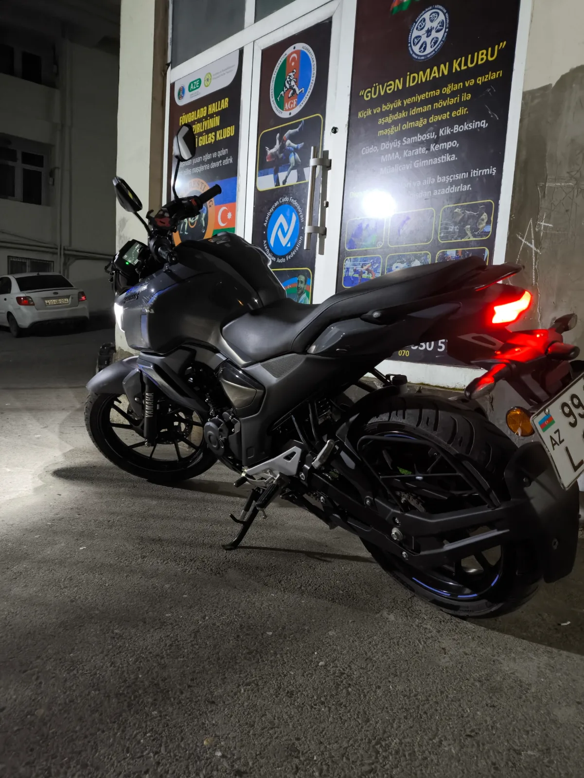 Yamaha FZS-Fi — Bakı (2)