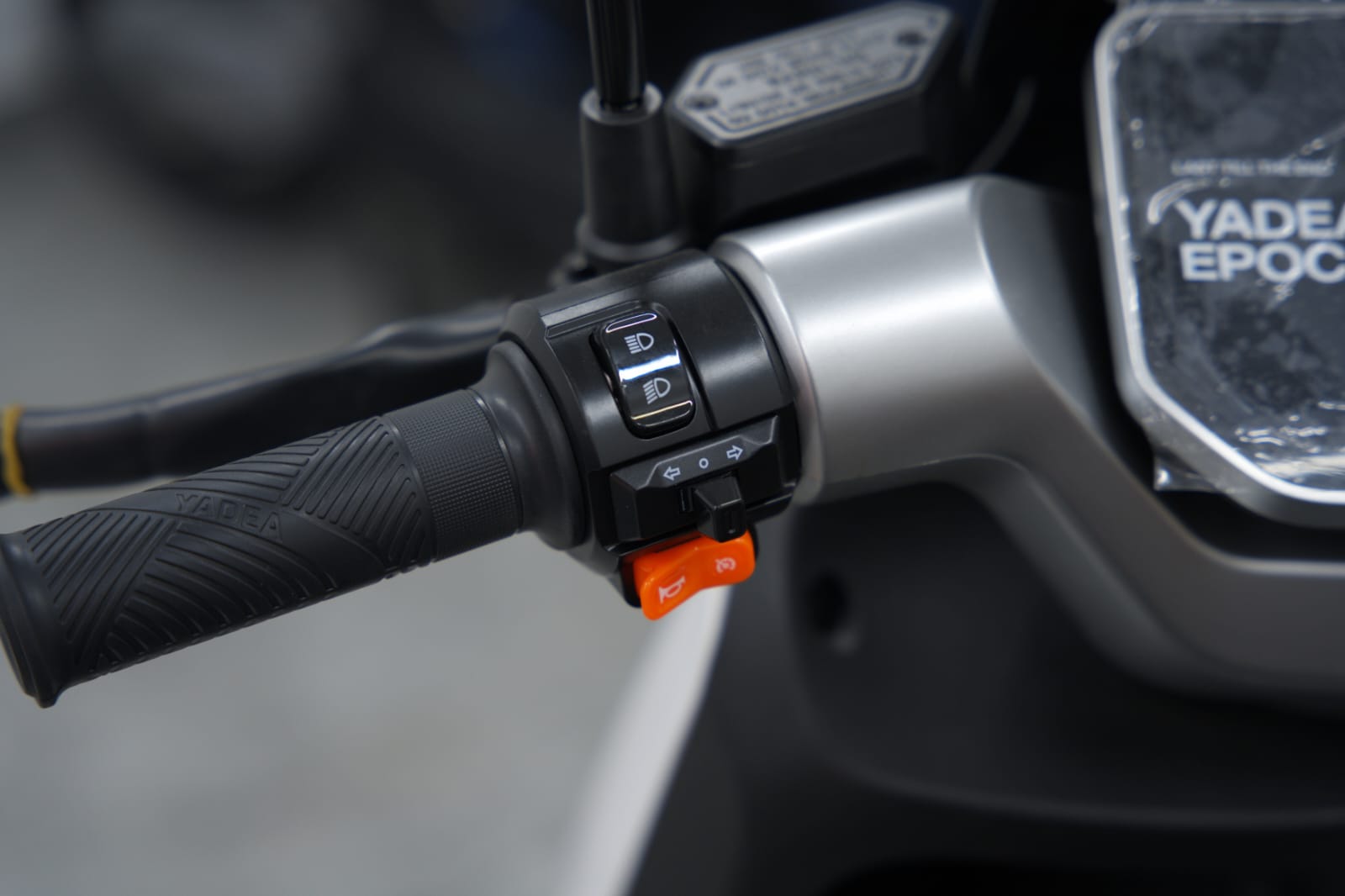 Yadea EPOC H+ — Bakı (4)