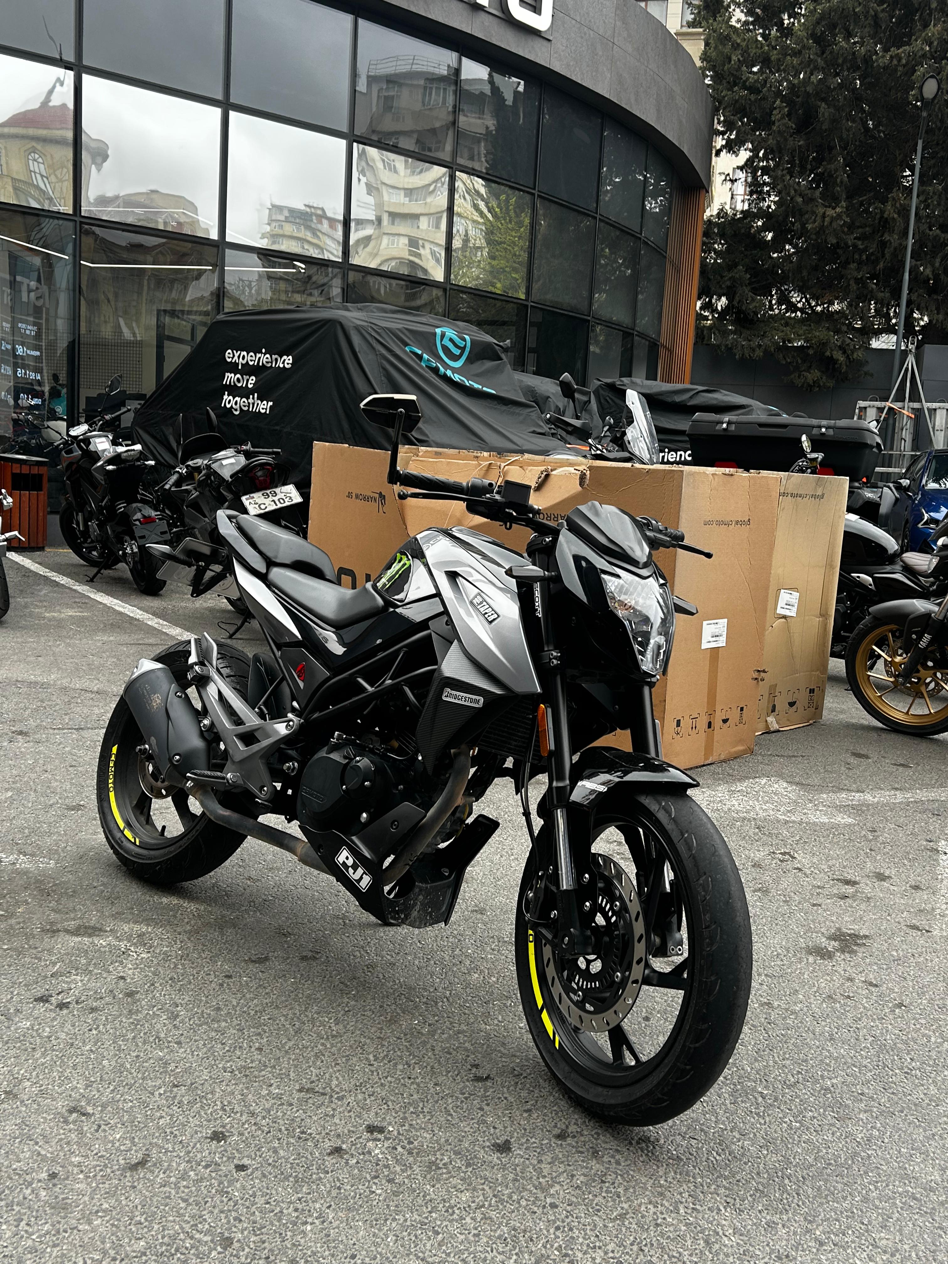 CFMOTO 150 NK