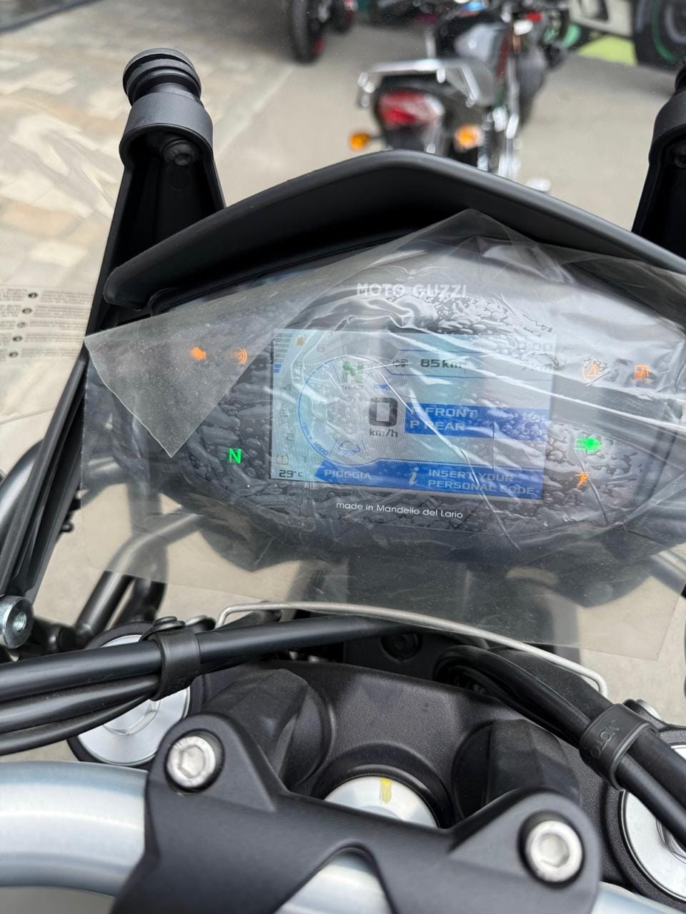 Moto Guzzi V85 TT — Bakı (4)
