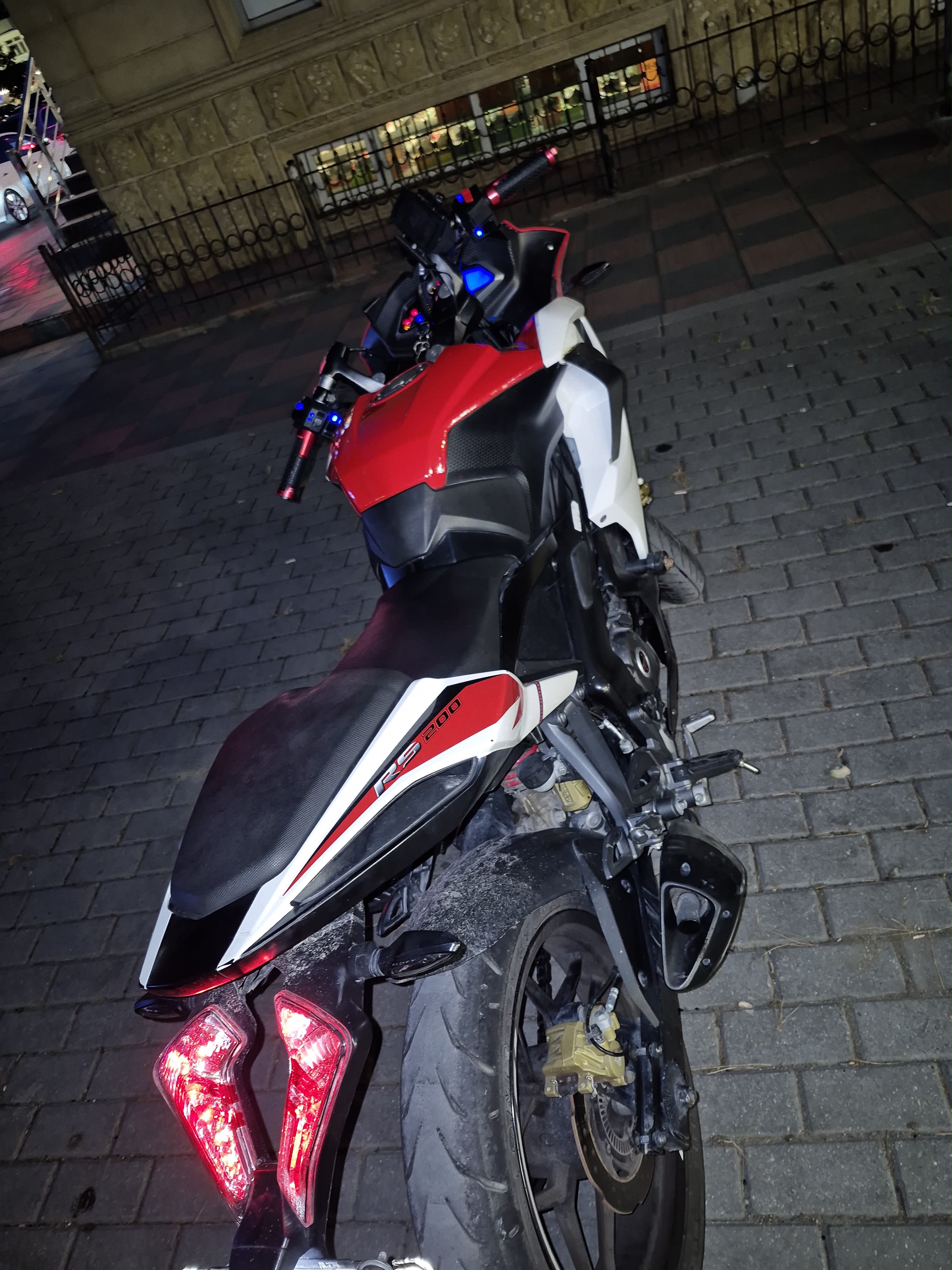 Bajaj Pulsar RS  200 — Bakı (4)