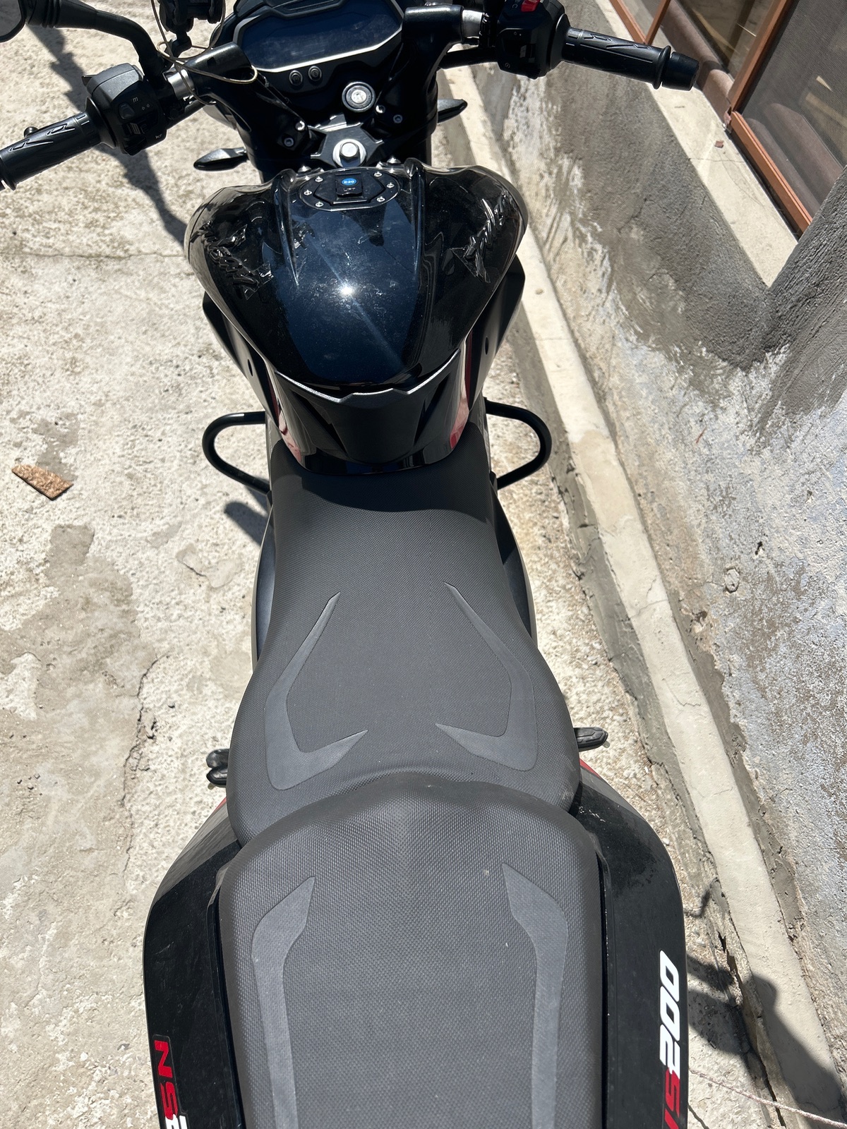 Bajaj Pulsar 200 NS — Bakı (5)