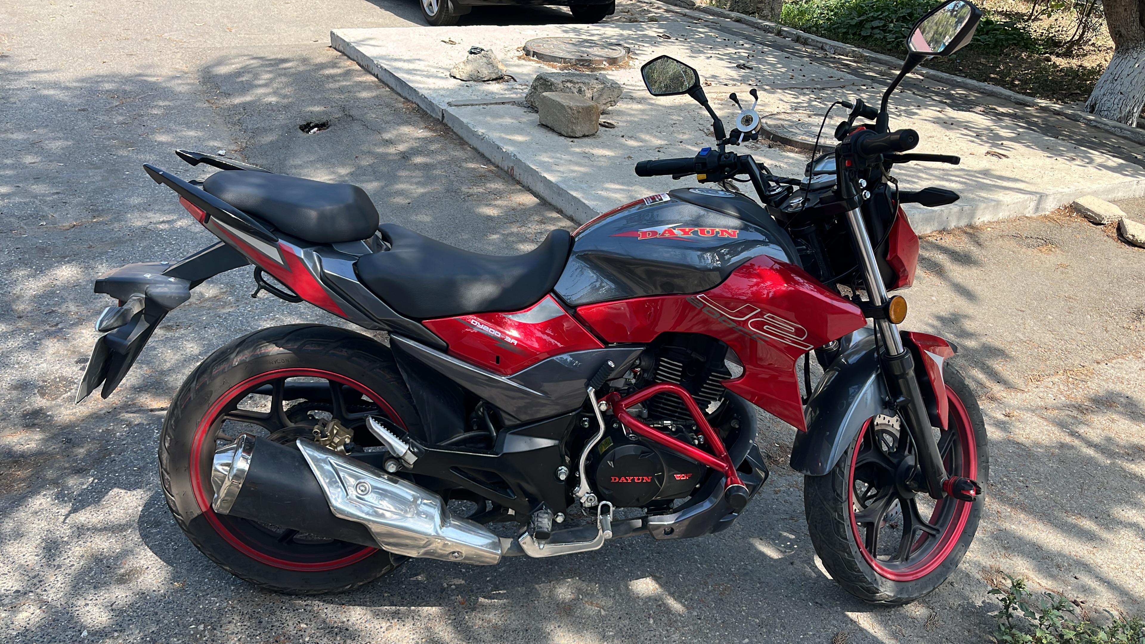 Dayun DY200-3A — Bakı