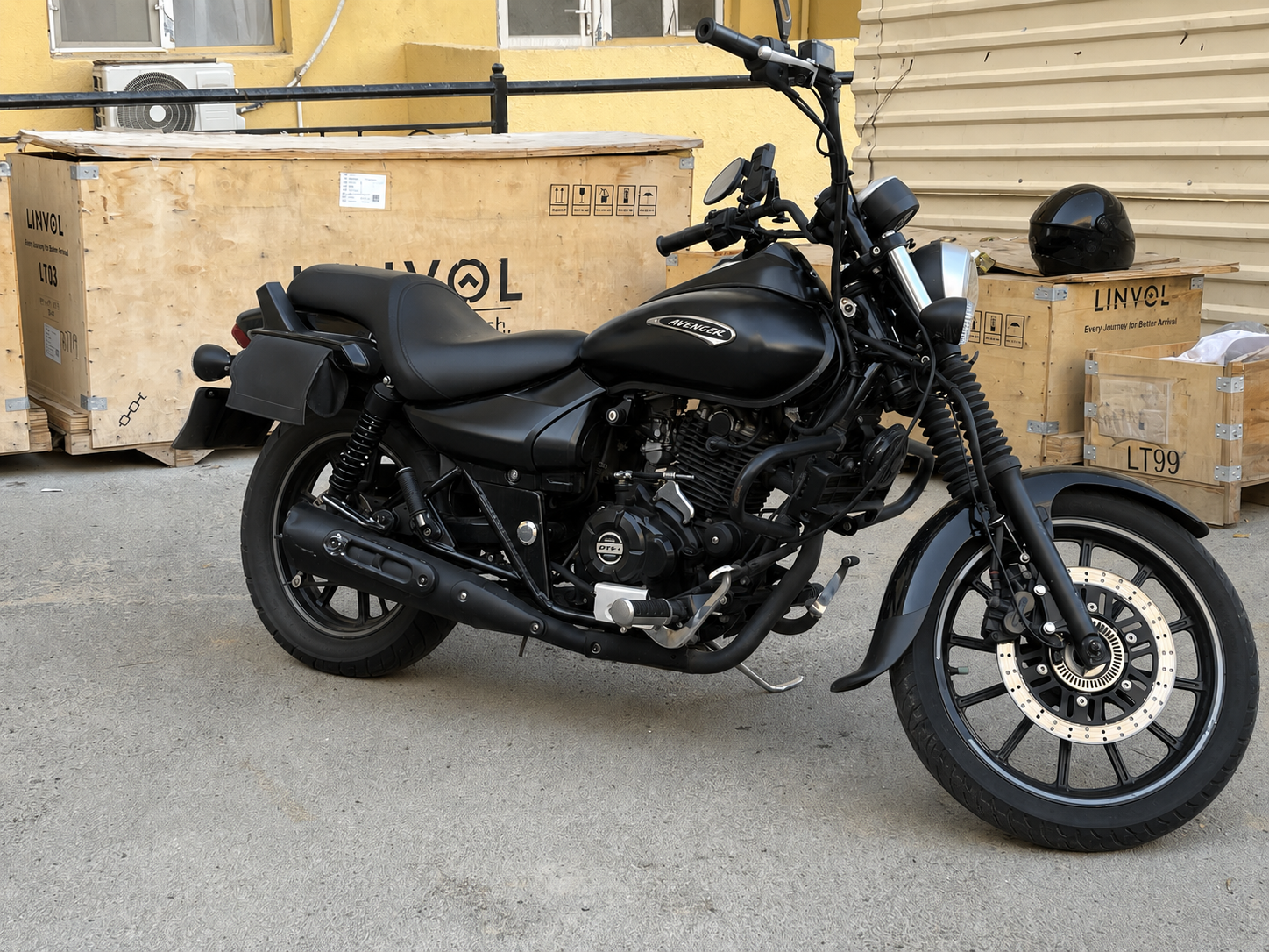 Bajaj Avenger Street 220 — Bakı