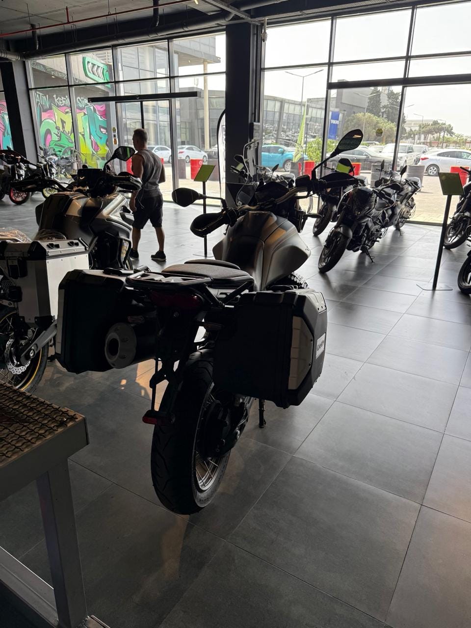 Moto Guzzi V85 TT — Bakı (7)