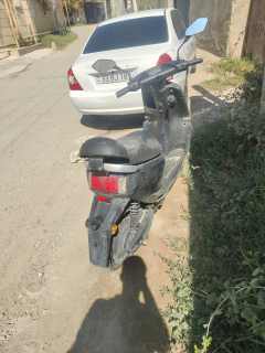 Yadea GT12 7