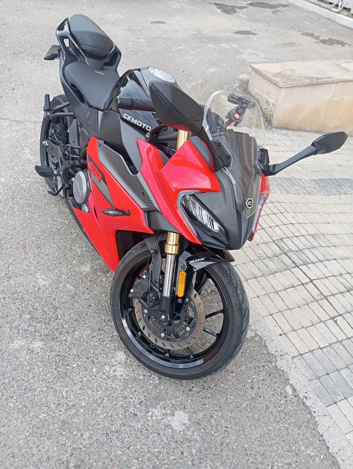 CFMOTO 250 SR 3