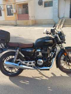 Honda H’ness CB350 DLX Pro 3