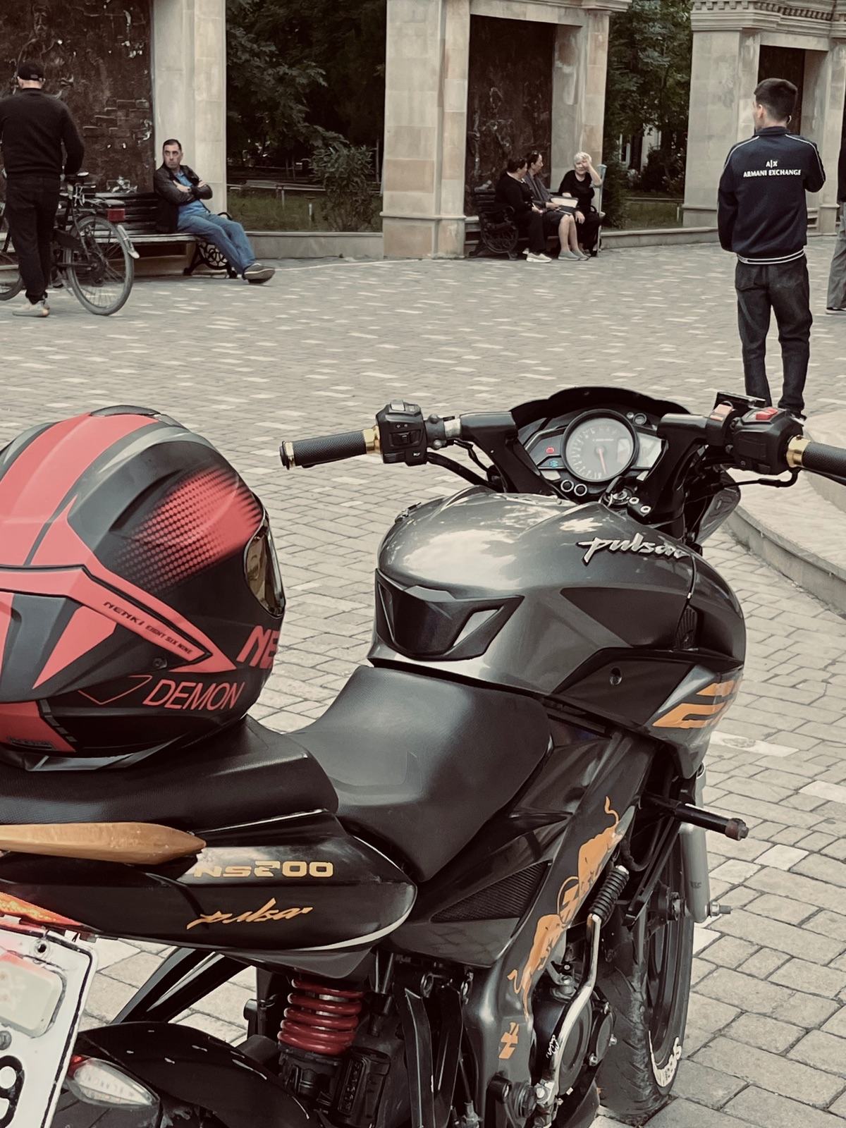 Bajaj Pulsar 125 4