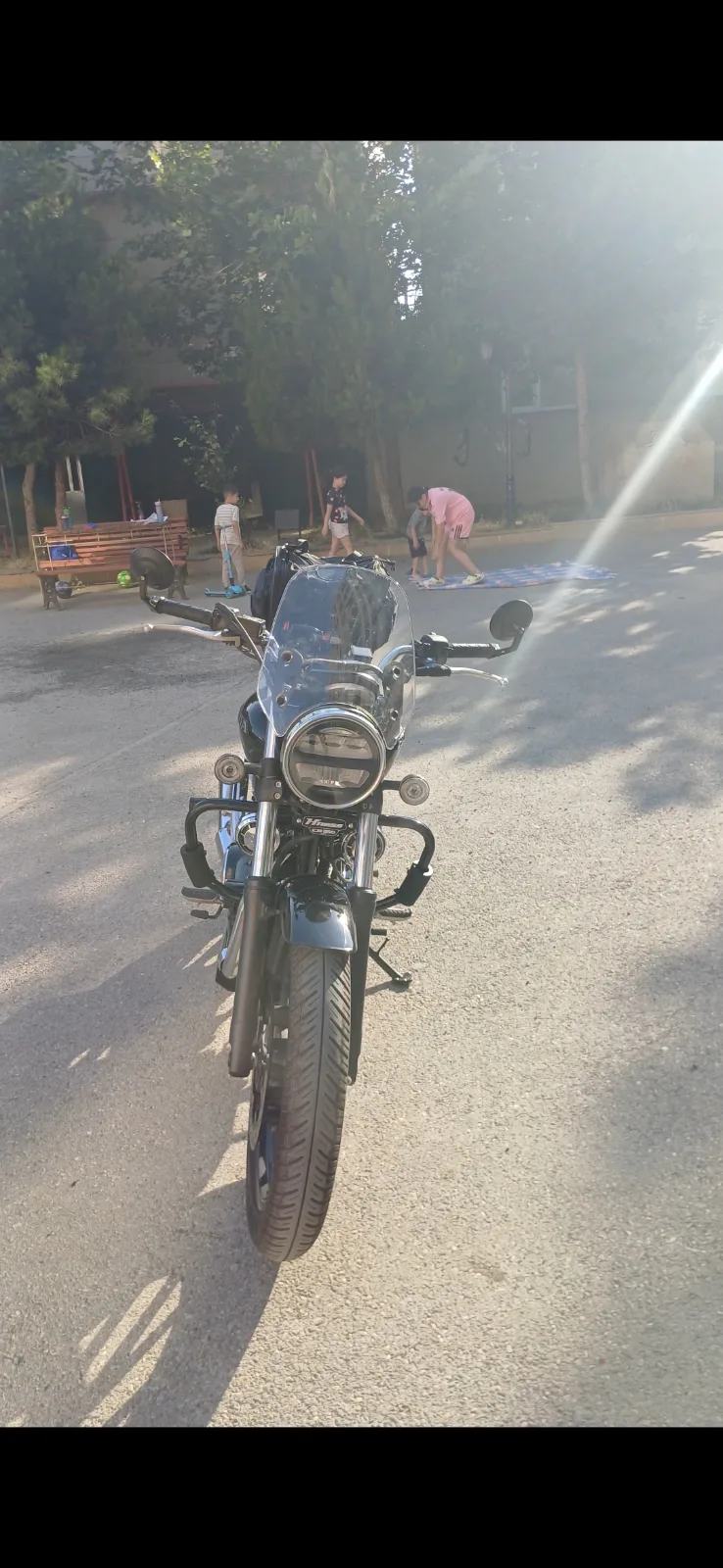 Honda H’ness CB350 DLX Pro 2