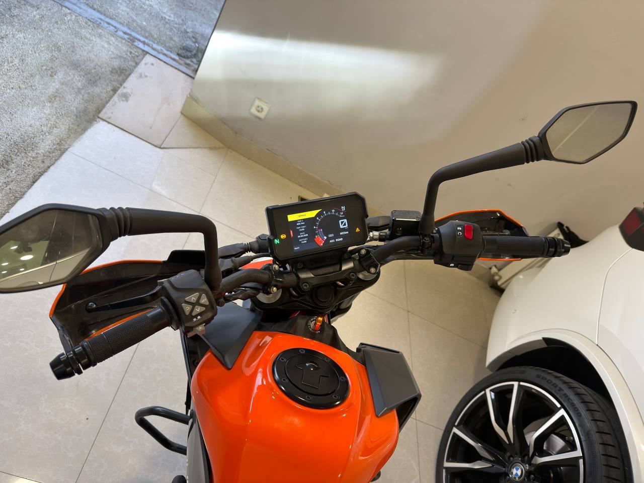 KTM 390 Duke 4