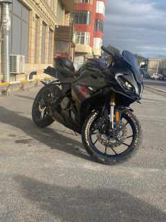 CFMOTO 250 SR 8
