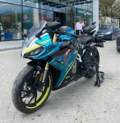 CFMOTO 300 SR 7