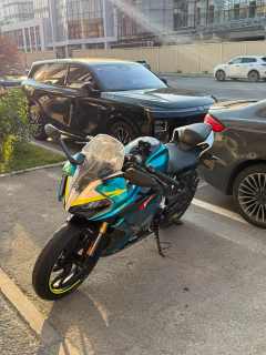 CFMOTO 300 SR 2