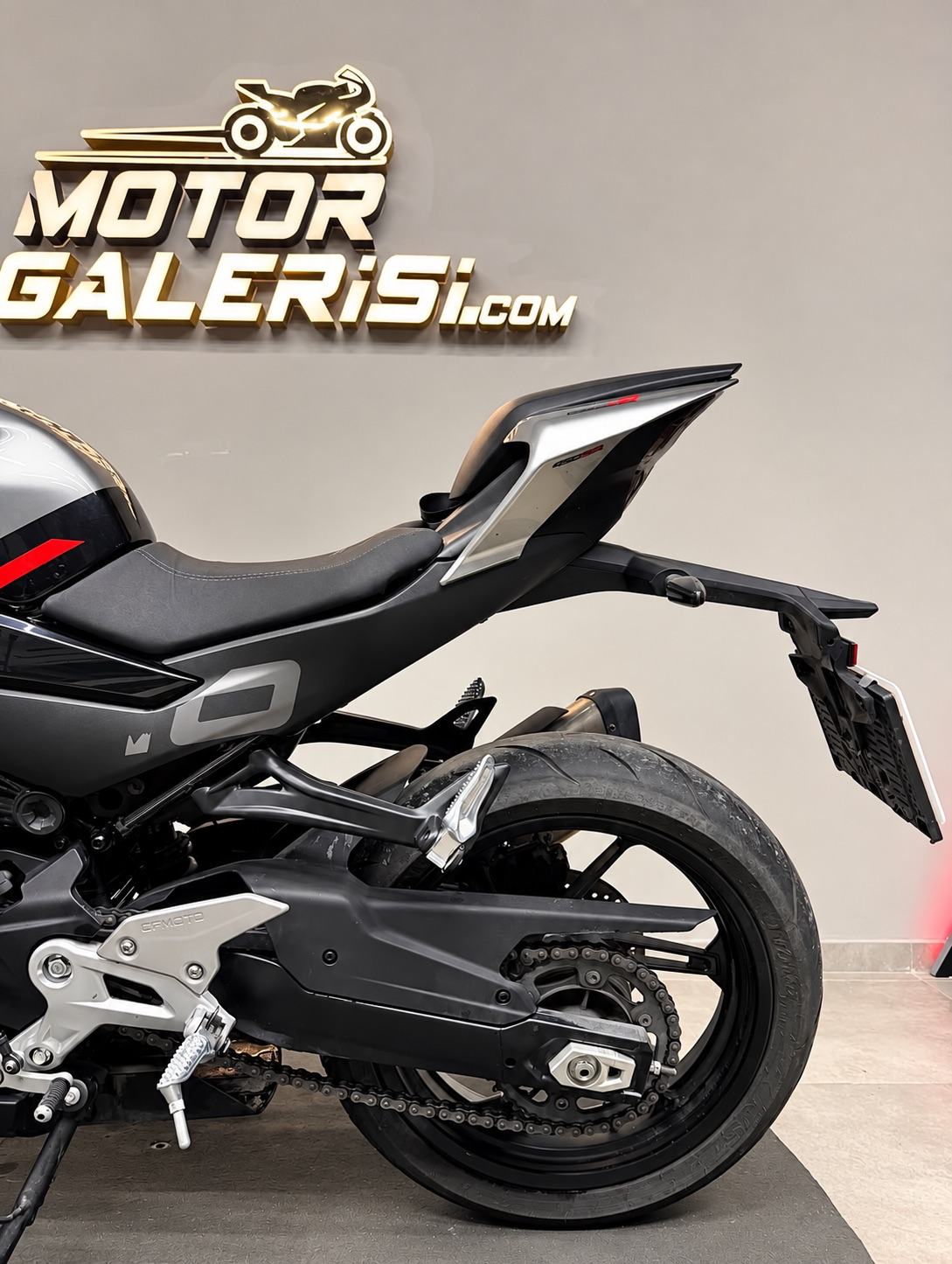 CFMOTO 450 SR 9