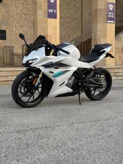 CFMOTO 250 SR 2