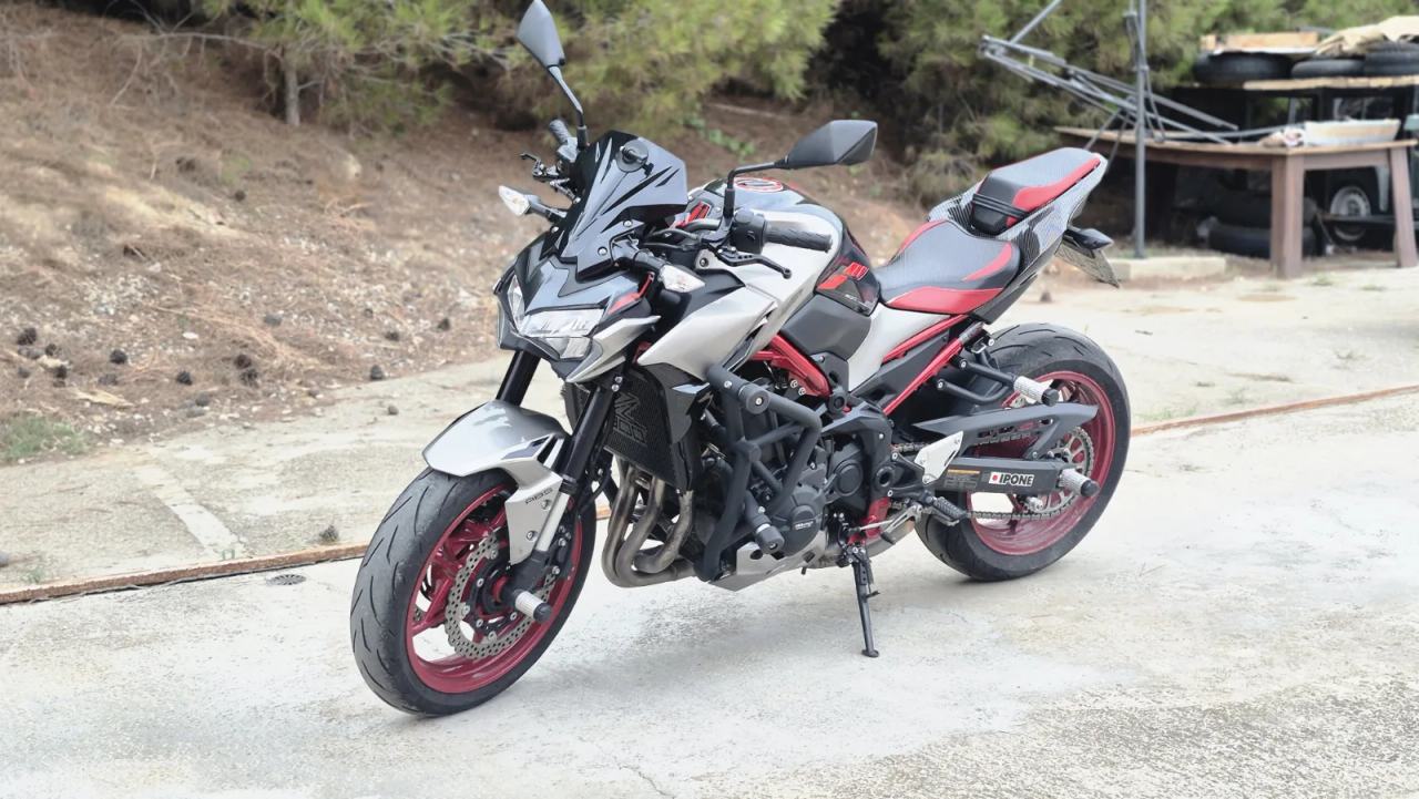 Kawasaki Z 900 1