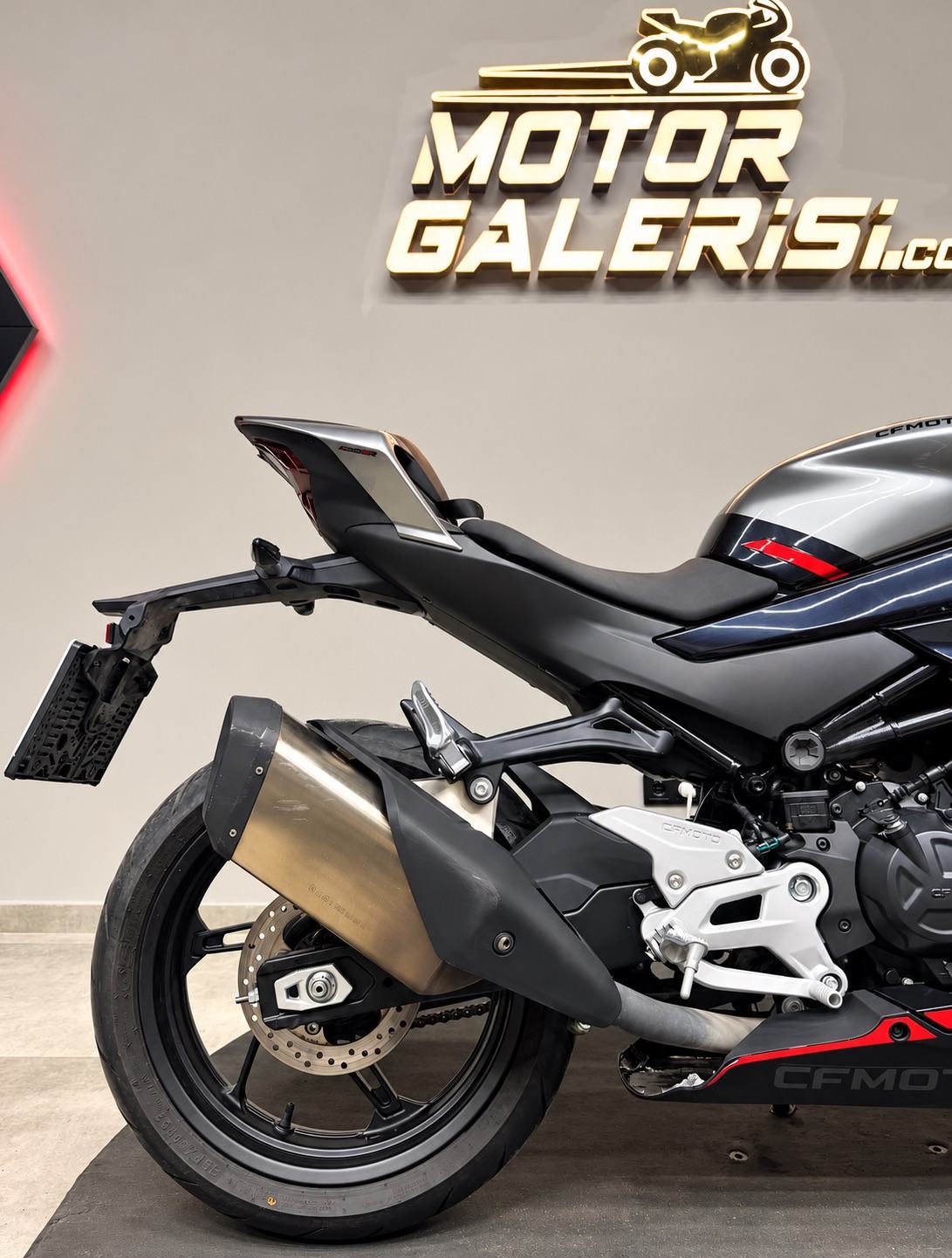 CFMOTO 450 SR 10