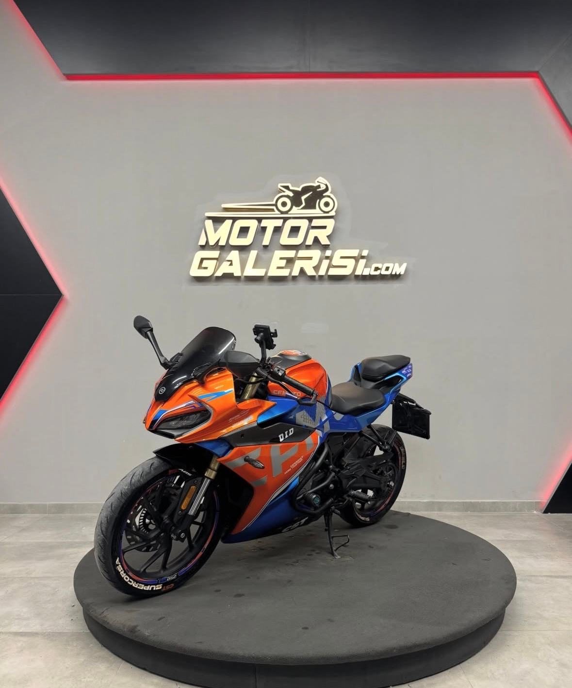 CFMOTO 250 SR 5