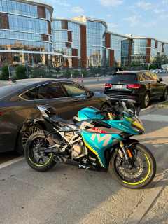 CFMOTO 300 SR 4