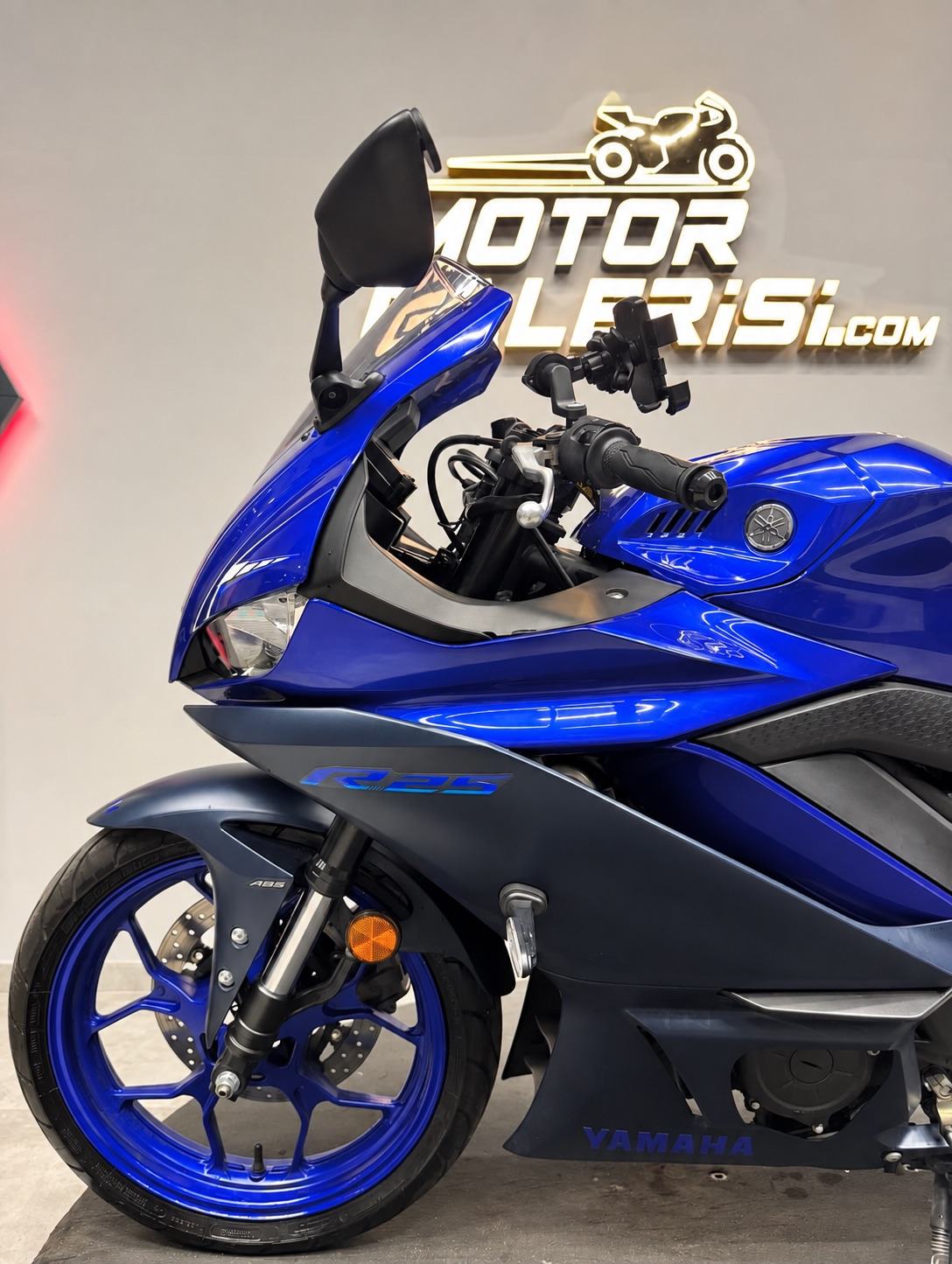 Yamaha YZF R25 5