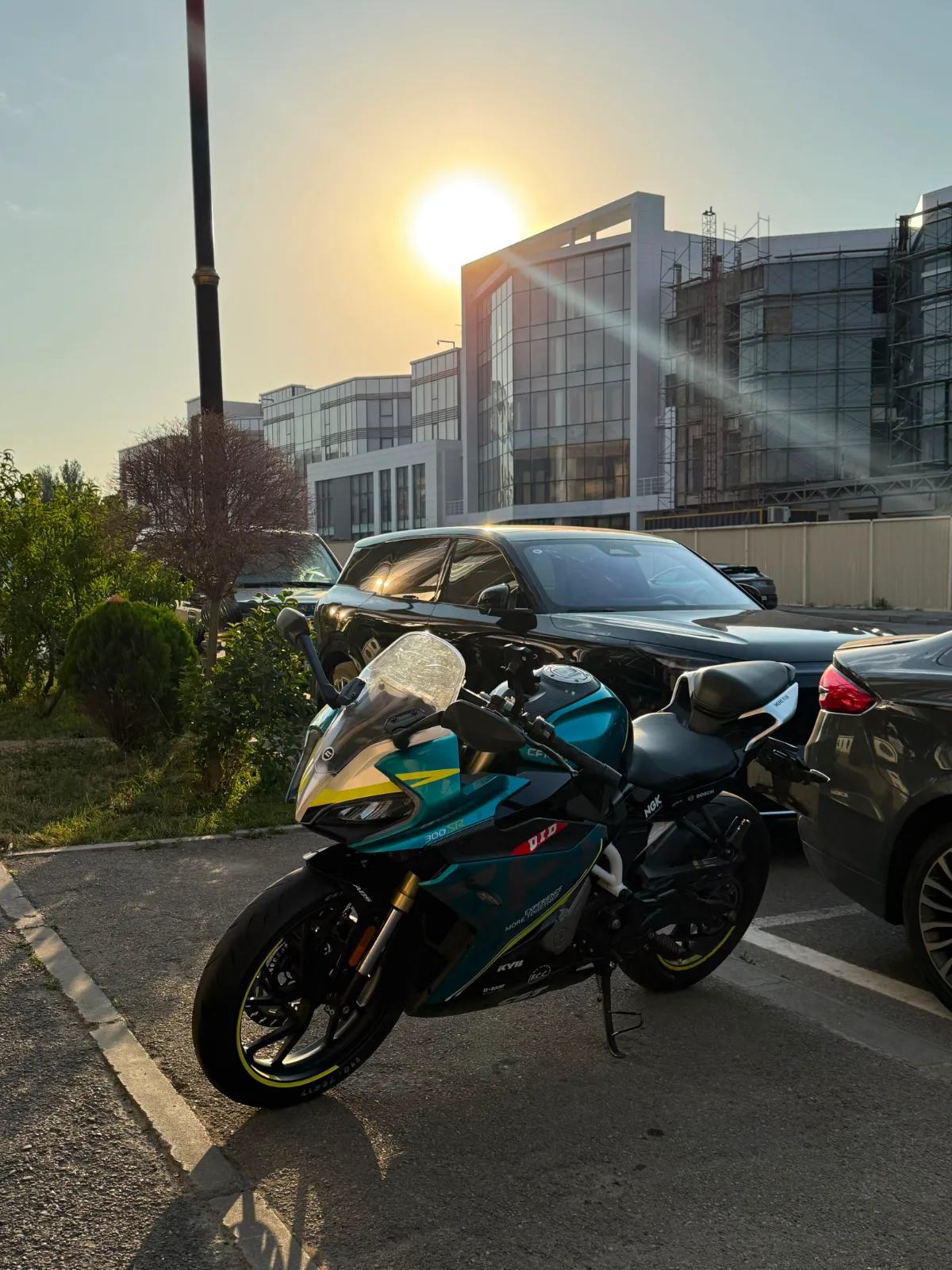 CFMOTO 300 SR 1